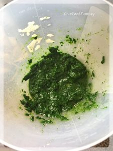 Spinach for Palak Paratha | YourFoodFantasy