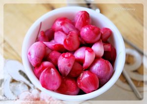 Pickled Onion - Sirke Wali Pyaz Recipe | YourFoodFantasy.com
