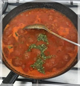 One Pot Potato Tomato Curry | YourFoodFantasy.com