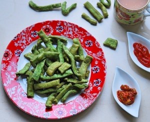 Spinach Namak Paray | Your Food Fantasy