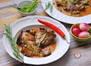 Lamb Loin Chops Recipe with Rosemary and Garlic Sauce