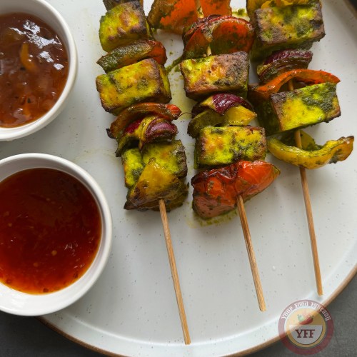 Hariyali Paneer Tikka, tikka with green chutney