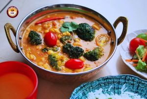 Protein Rich Cannellini Broccoli Vegan curry | YourFoodFantasy.com